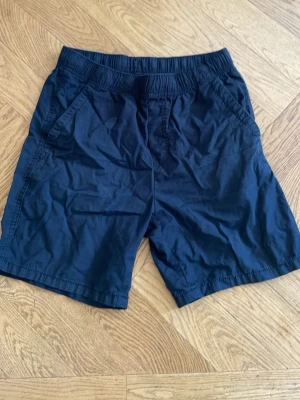 Tre par shorts - Tre olika shorts i storlek 152-158