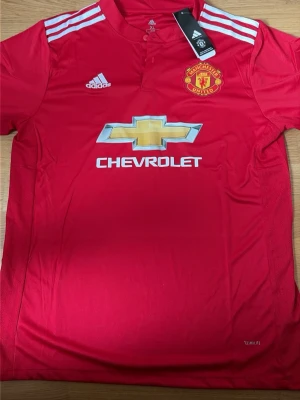 Manchester United matchtröja röd - Nytt