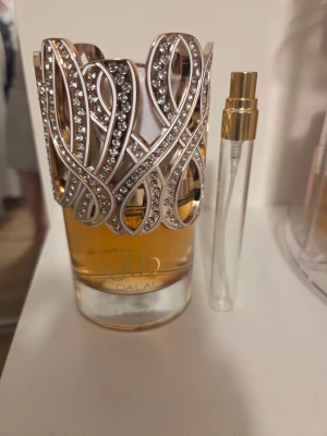 Dalal lattafa  - Säljs I 10 ml flaska 