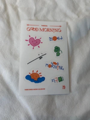 Yena stickers  - Från Yena- Good Morning Plve album version 