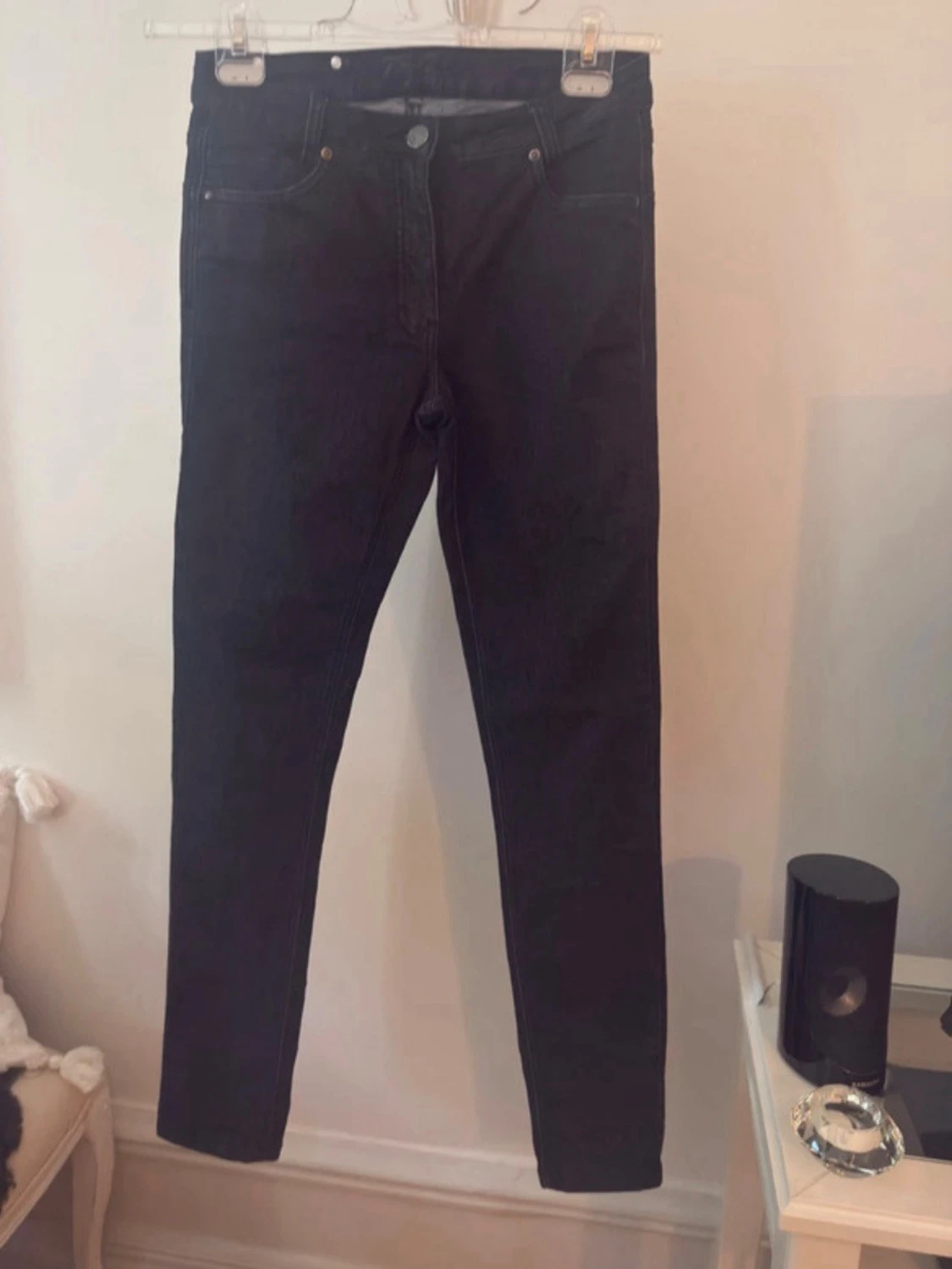 Svarta raka jeans med fem fickor - 4