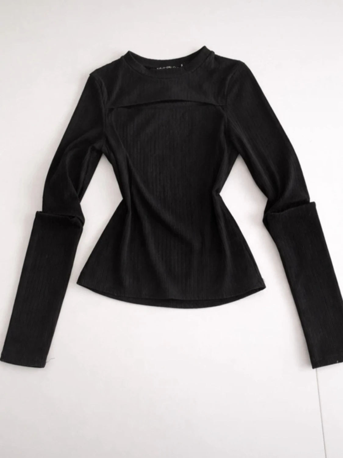 Svart ribbad långärmad topp