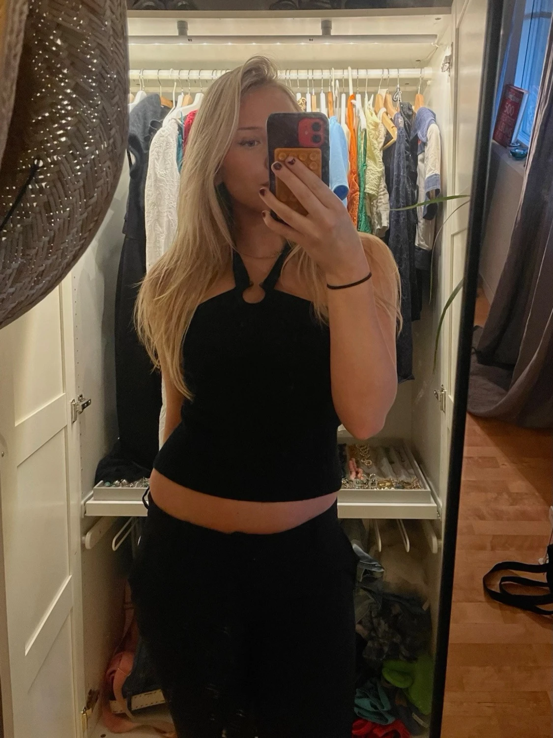 Svart ribbad halterneck topp