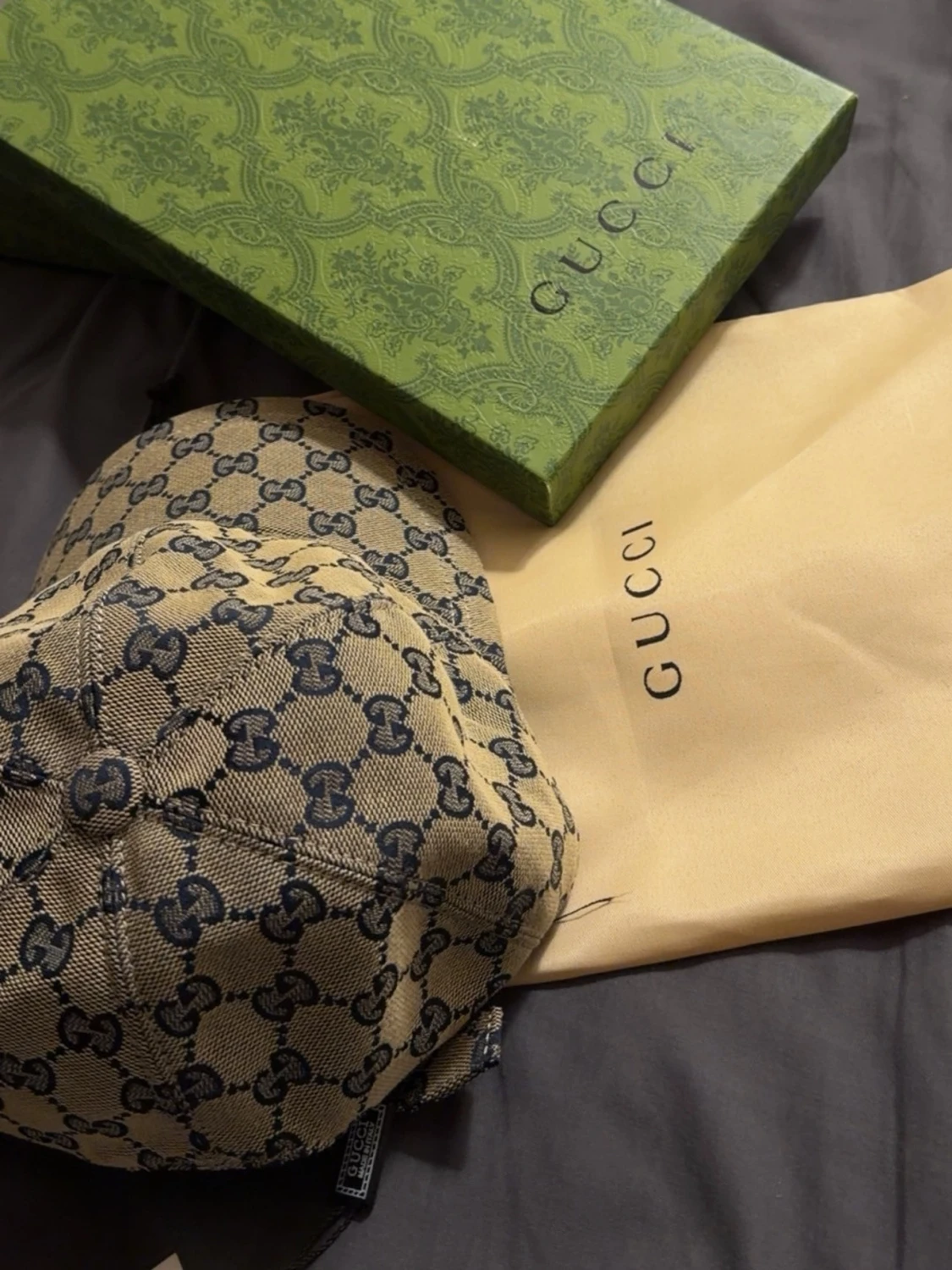 Gucci beige keps med GG-mönster - 1