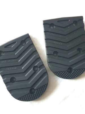 Sulor till pjäxor Salomon - Sulor till pjäxor Salomon . Fantastiskt med nya, se före och efterbild!