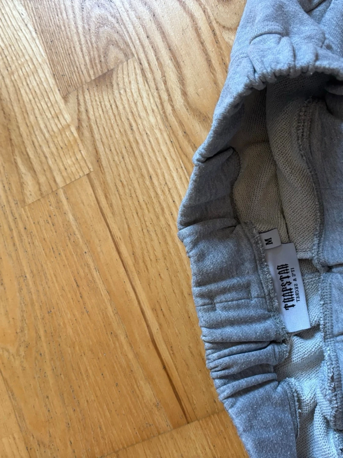 Gråa mjukisbyxor från Trendstyle - 1