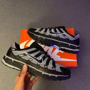Nike P-6000 (Black/Grey) - Helt nya Nike P-6000 (Black/Grey) storlek 43. Skriv vid intresse. 
