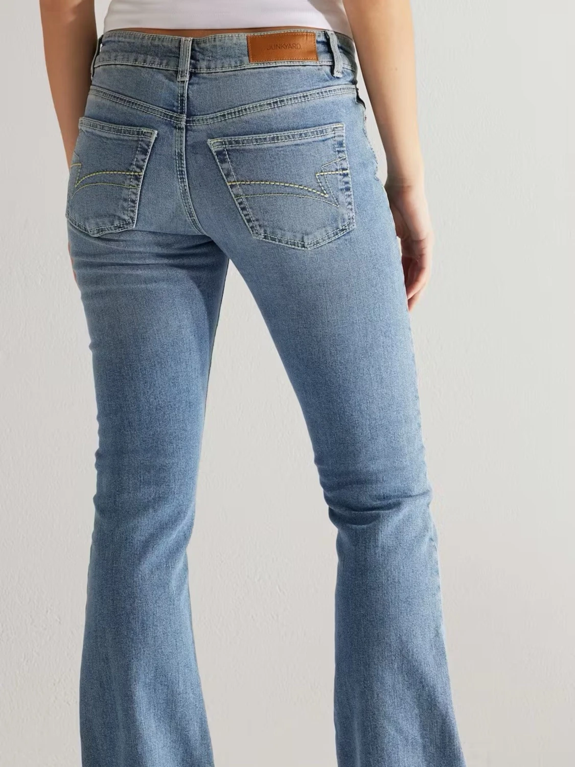 Mellanblå bootcut jeans  - 1