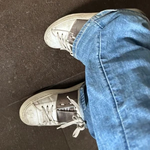 Valentino skor - Valentino skor i storlek 38. Skriv för fler bilder, har  defekt på insidan hälen,