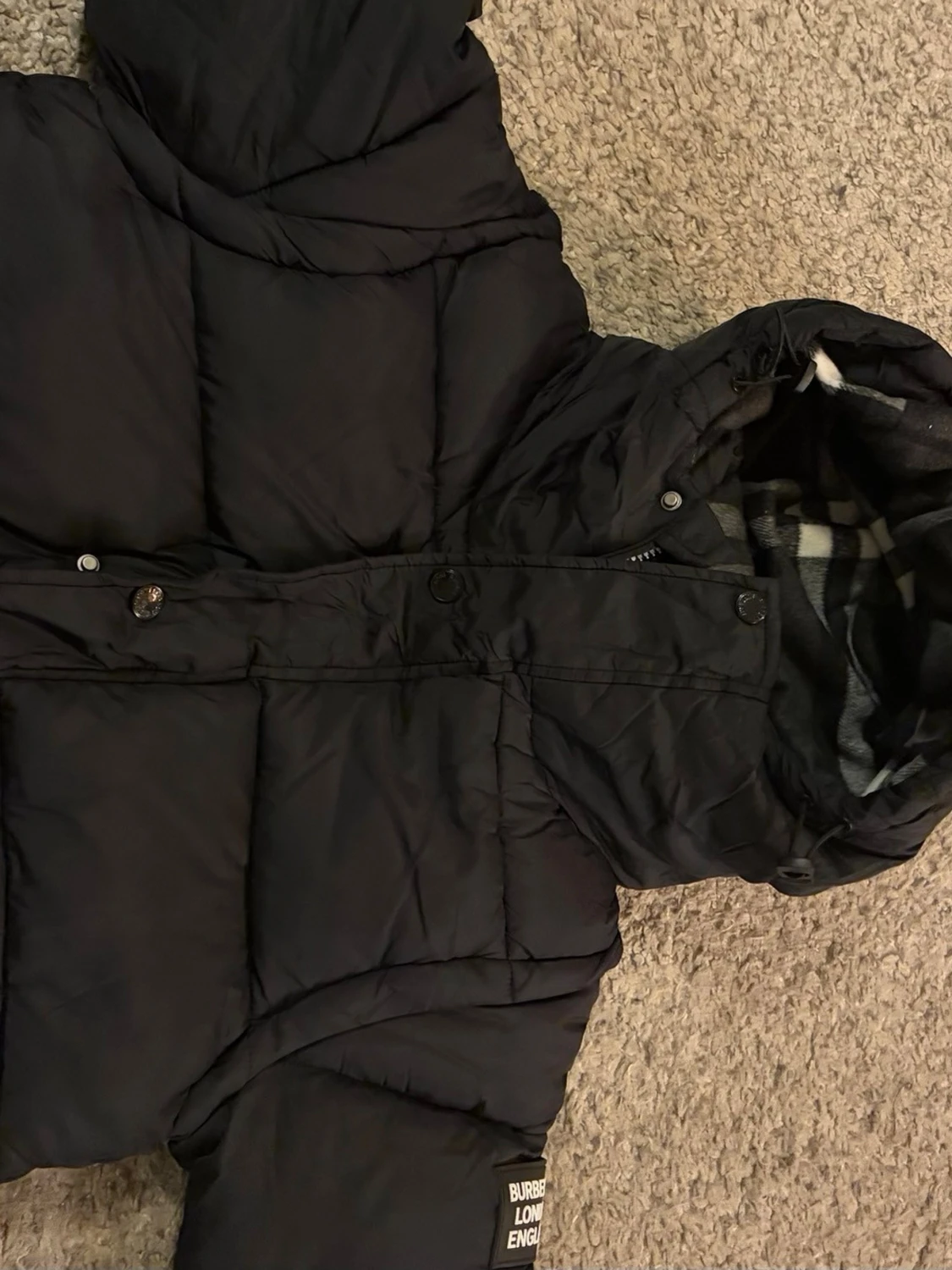 Svart pufferjacka från Burberry - 4