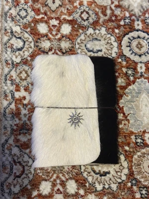 A5 cowprint journal cover, Louise Carmen inspirerad  - #journal #journaling #louisecarmen #paperrepublic #travelersnotebook  #cow #cowprint #leather #leathercover #moleskine #notes #notebook 