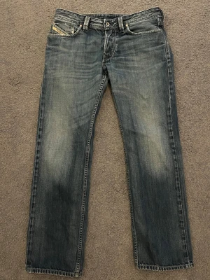 Diesel jeans - Diesel jeans i modellen larkee | 31 30