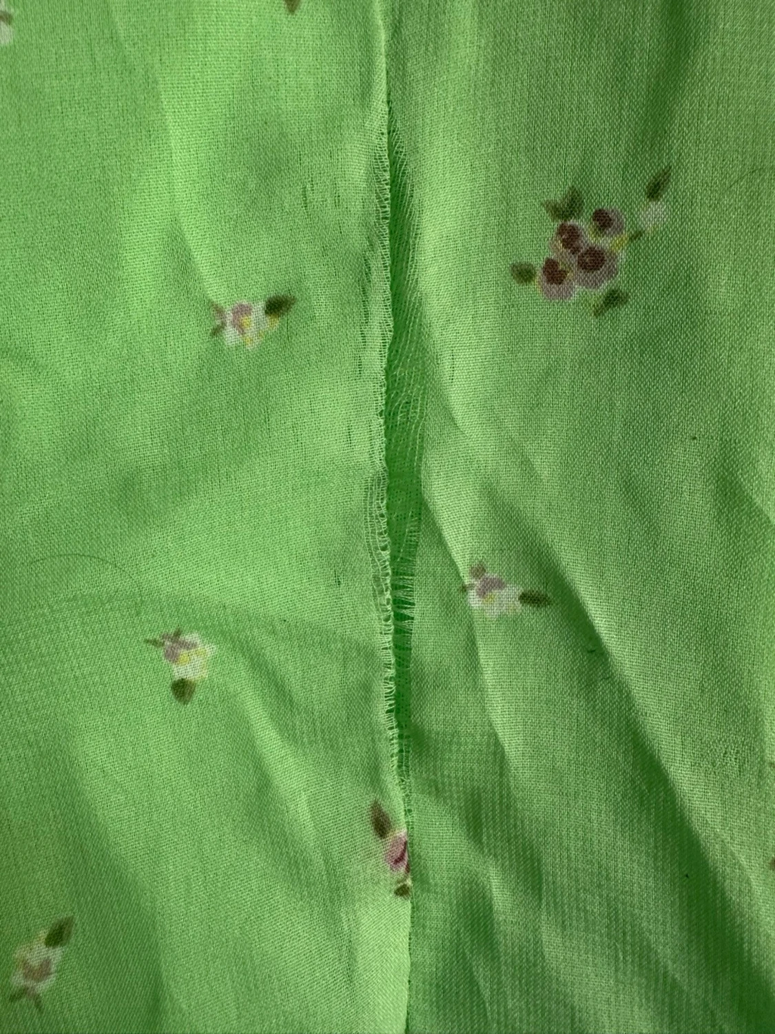 Grön blommig långklänning med snörning - 5