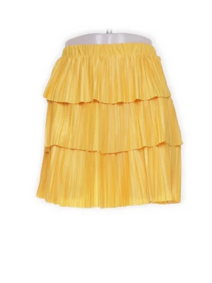 Volang kjol - Säljer en kort gul kjol med flera lager volanger och plisserad design. Kjolen har resår i midjan för skön passform och ger en lekfull och trendig look. Perfekt för dig som vill sticka ut med färg och stil.