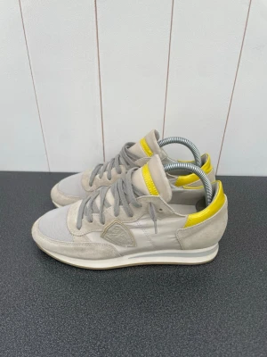 Phillip model skor  - Philip model skor | size: 38 | skick: 7,7/10 | tveka inte på höra av dig! | mvh MD Closet 🫡