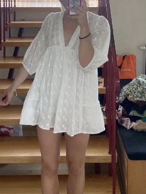 Studentklänning / Babydoll - Såå fin studentklänning från Pull & Bear! Slutsåld (Hör av dig innan du köper!<3) Inga anmärkningar, som ny😊