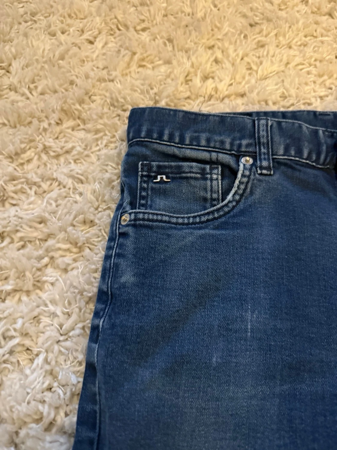 Mörkblå skinny jeans från J.Lindeberg