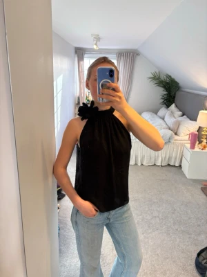 Svart festtopp - Snygg svart festtopp❤️‍🔥❤️‍🔥❤️‍🔥❤️‍🔥