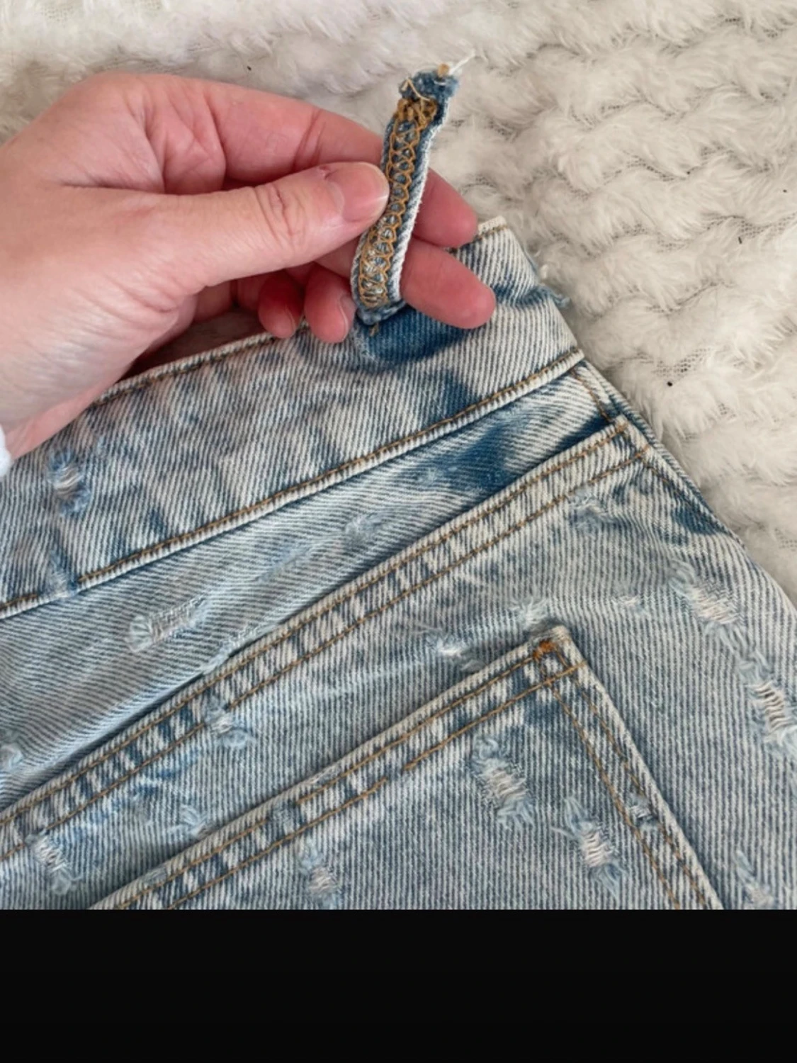 Ljusa denimshorts med slitningar - 3