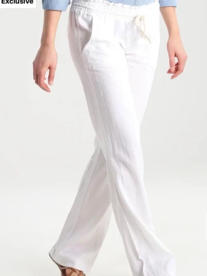 Lågmidjade linnebyxor  - Superfina lågmidjde linnebyxor från Roxy. Storlek M men passar mig som Xs/S. 