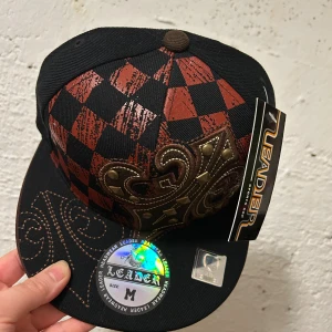 Broderi Keps  - Helt ny , 129kr/st 