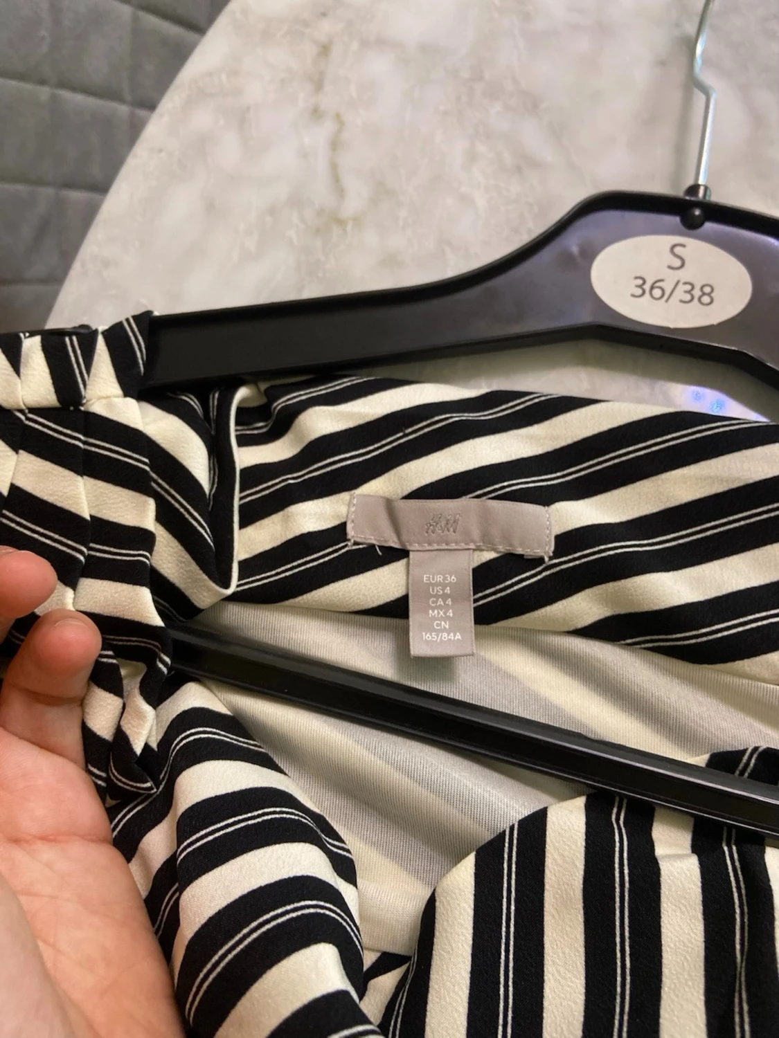 H&m off shoulder klänning - 3