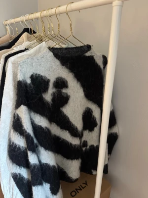 Stickad tröja från Stock LM - Såå fin💕💕