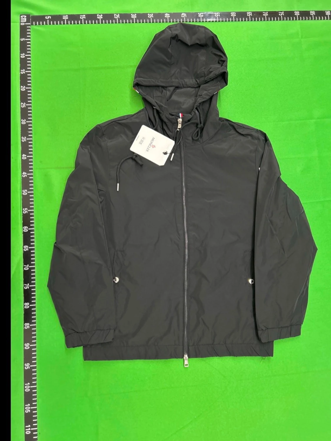 Svart vindjacka från Moncler