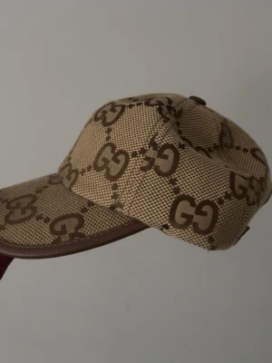Beige GG keps  - Mycket bra skick