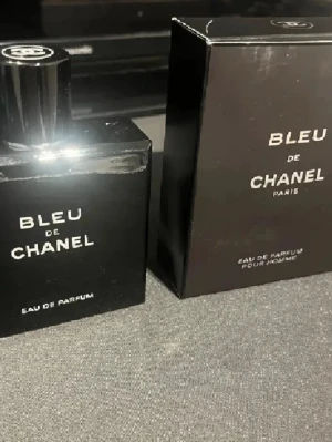 Ny Bleu de Chanel EDP 100 ml - Snygg och elegant parfym från Chanel, Bleu de Chanel Eau de Parfum. Helt ny 100 ml aldrig använd.