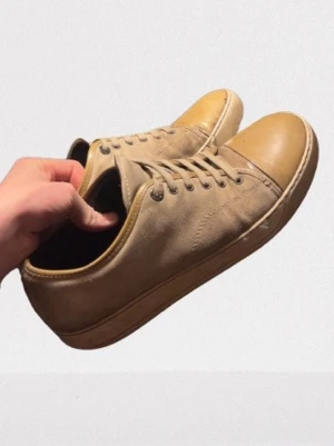 Beige Lanvins - Tjenare!, Jag säljer mina lanvins då jag är rätt trött på de. Skorna kommer även med lanvin påse!, Priset är inte hugget i sten och kom gärna med frågor!