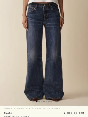 Jeanerica Jeans Kyoto - Modell: Kyoto, Storelk: W25 L34, Tvätt/färg: Dark Blue Righe, säljer pga fel storlek endast använda 1 gång. 