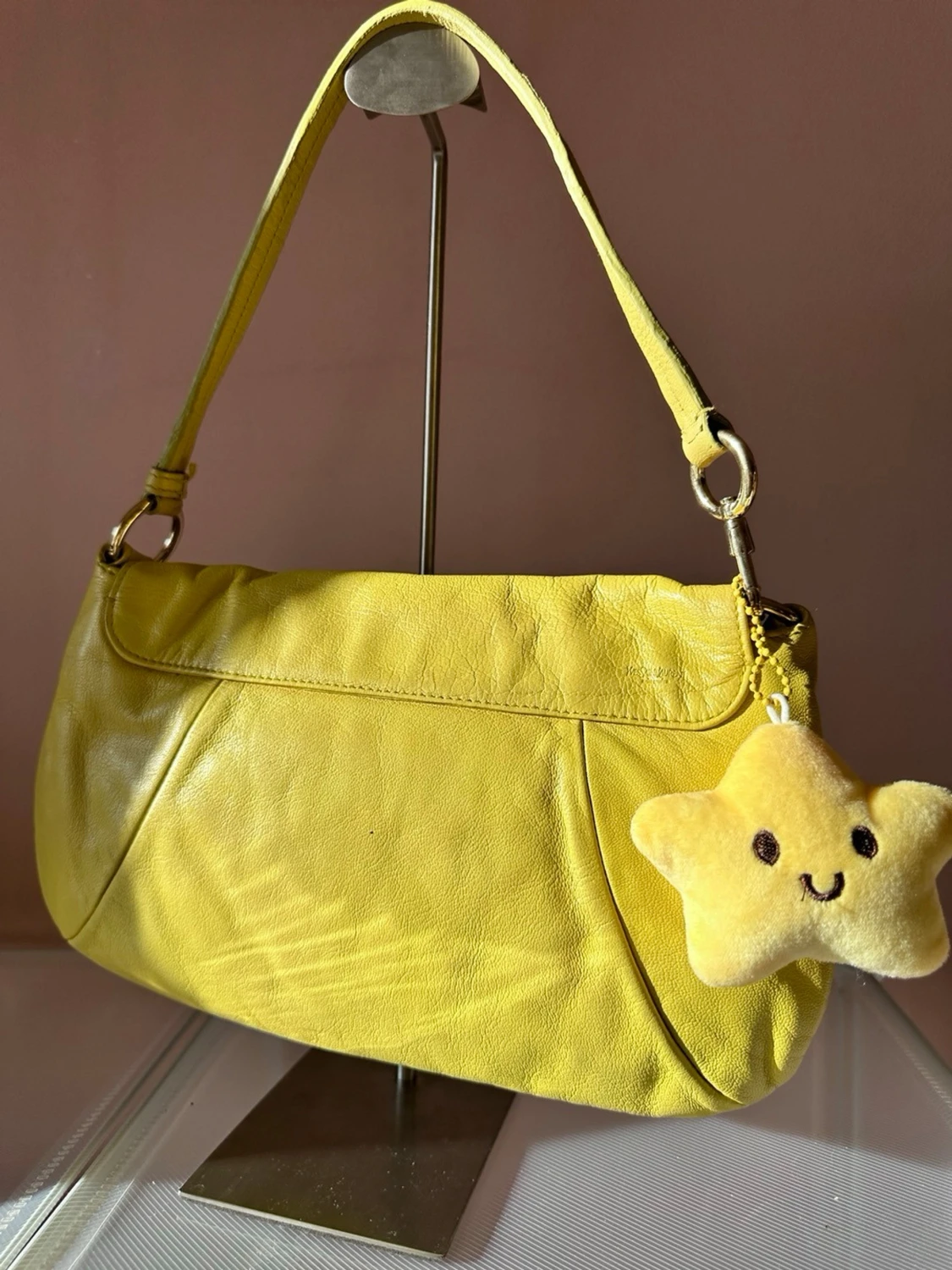 YSL Gul handväska med volangdetalj - 3