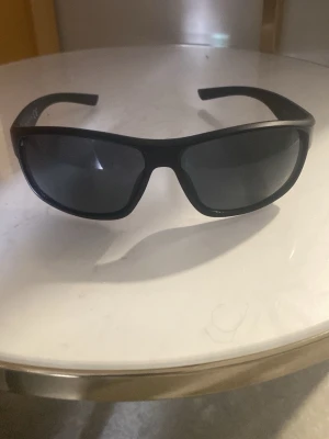 Armani glasögon  - Fina glasögon 