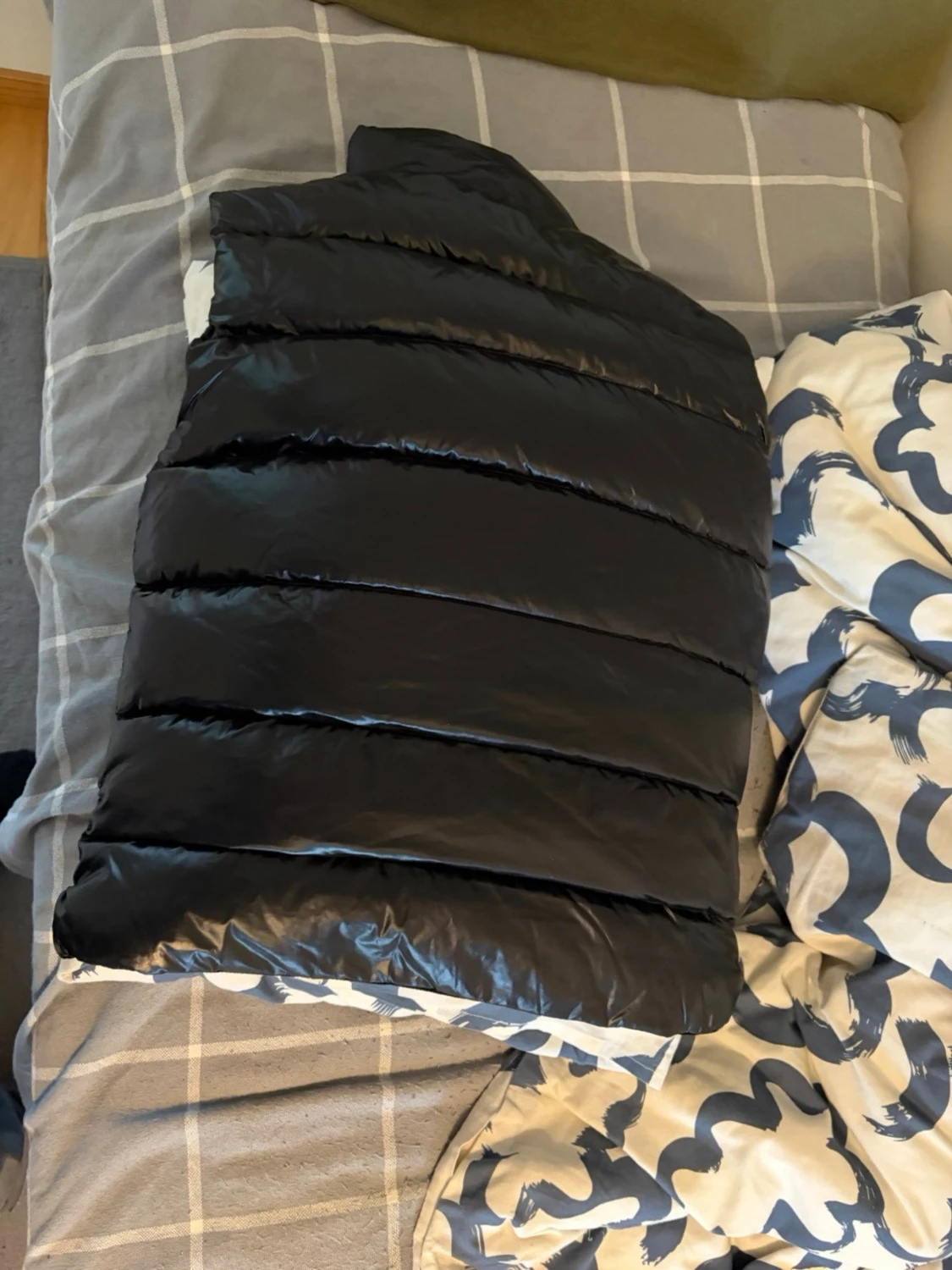 Svart dunväst från Moncler - 1