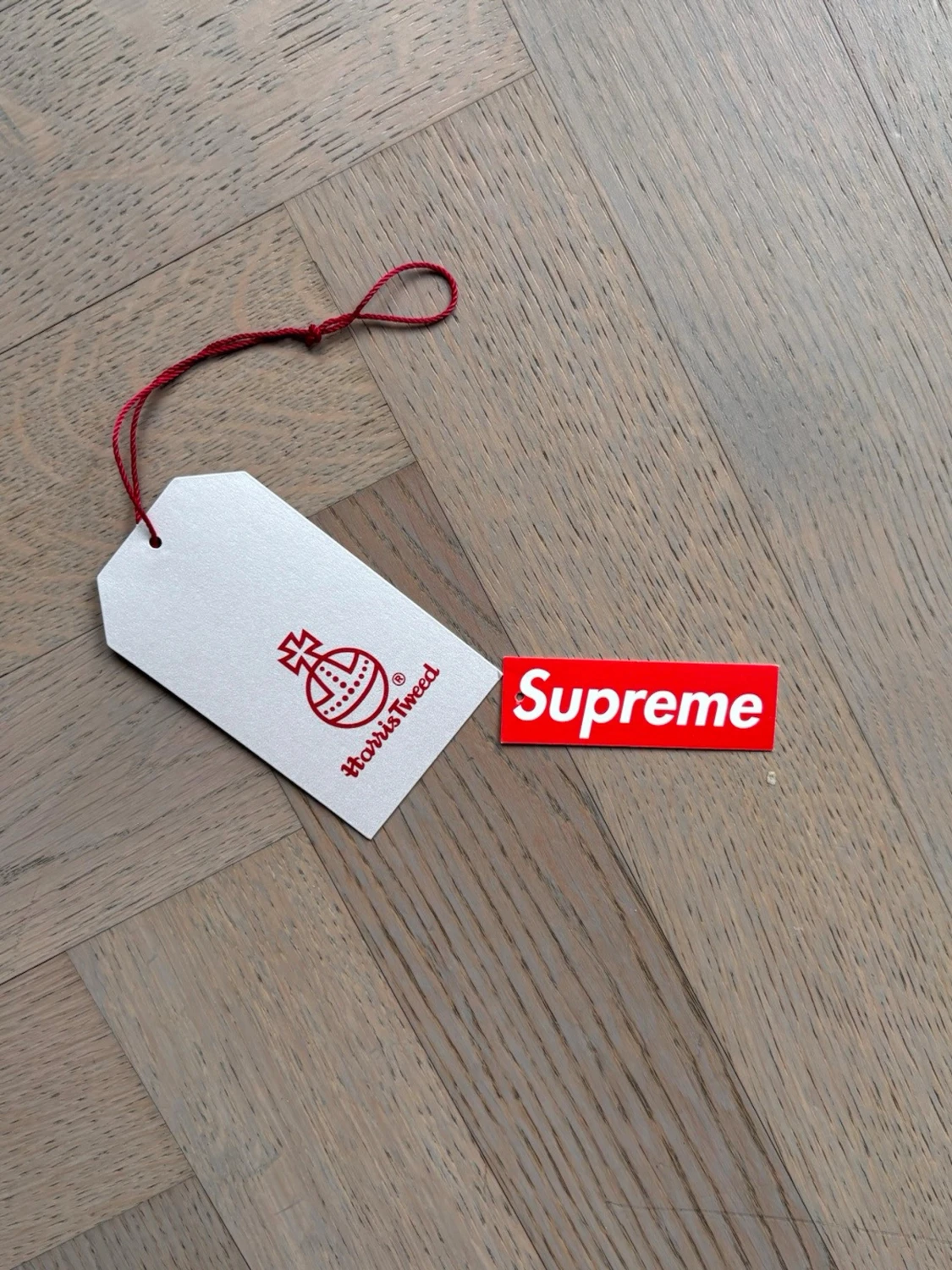 Supreme x Harris Tweed keps - 4