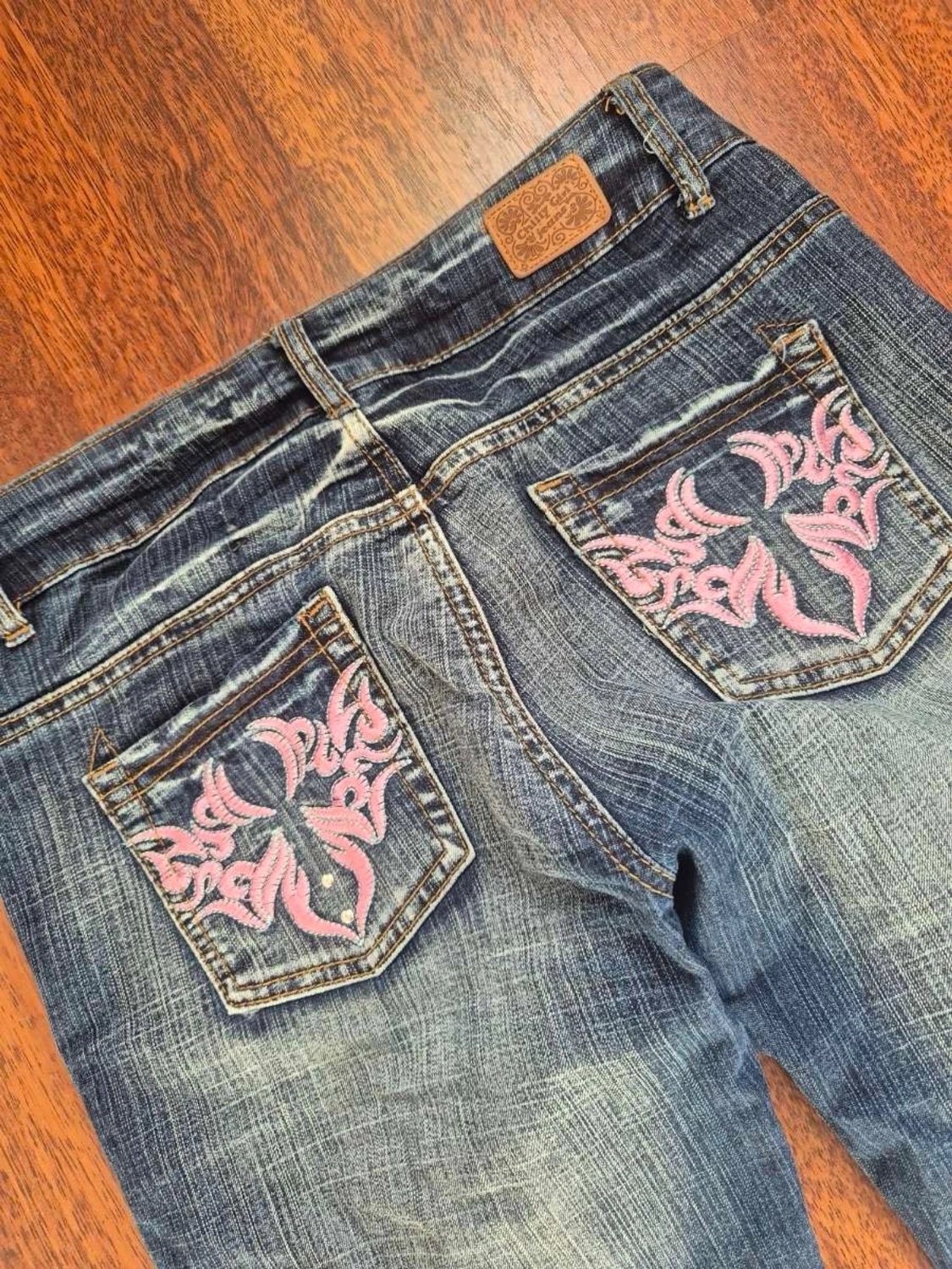 Blå bootcut jeans med broderi - 2