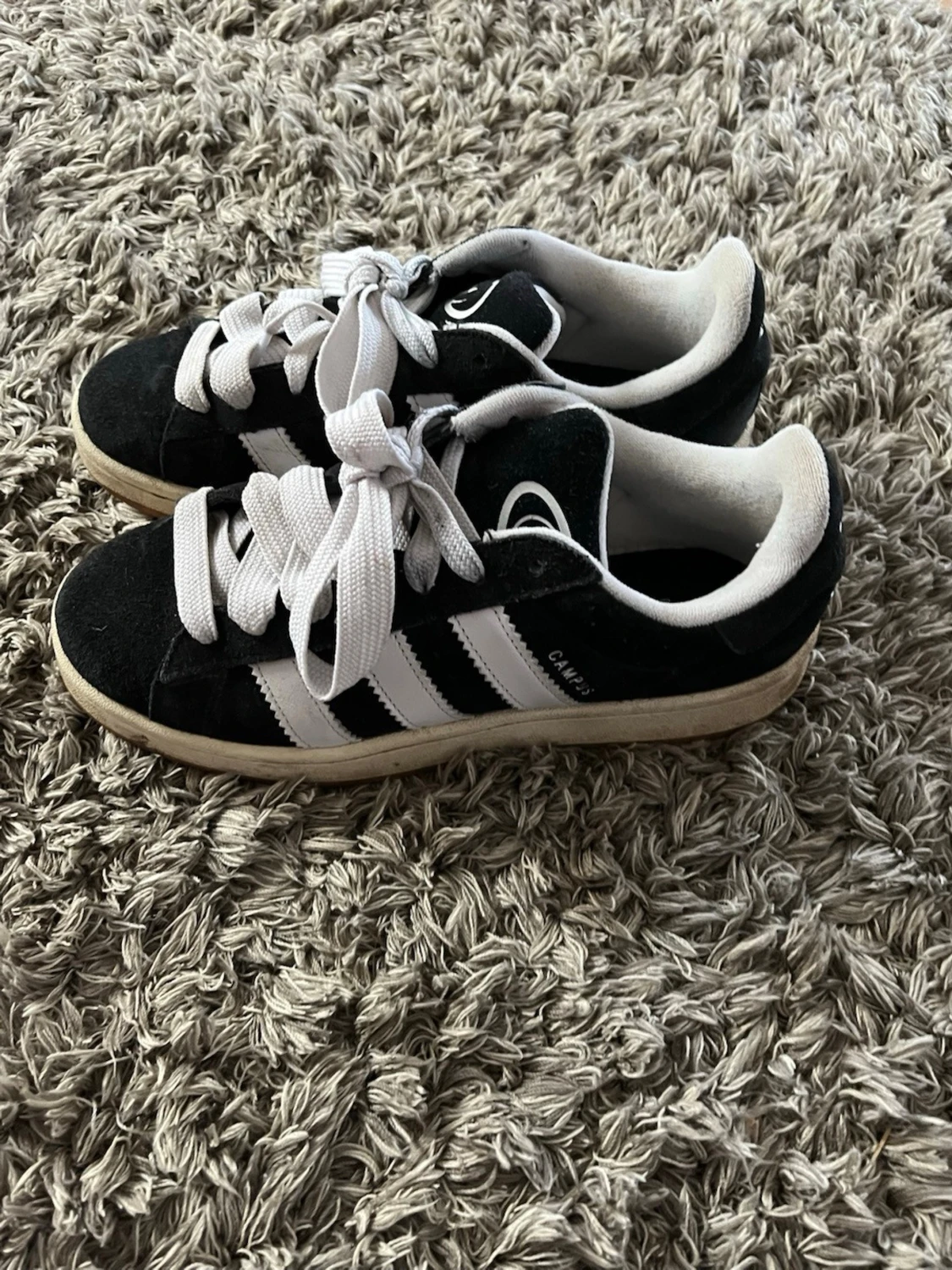 Adidas Campus svarta sneakers - 1