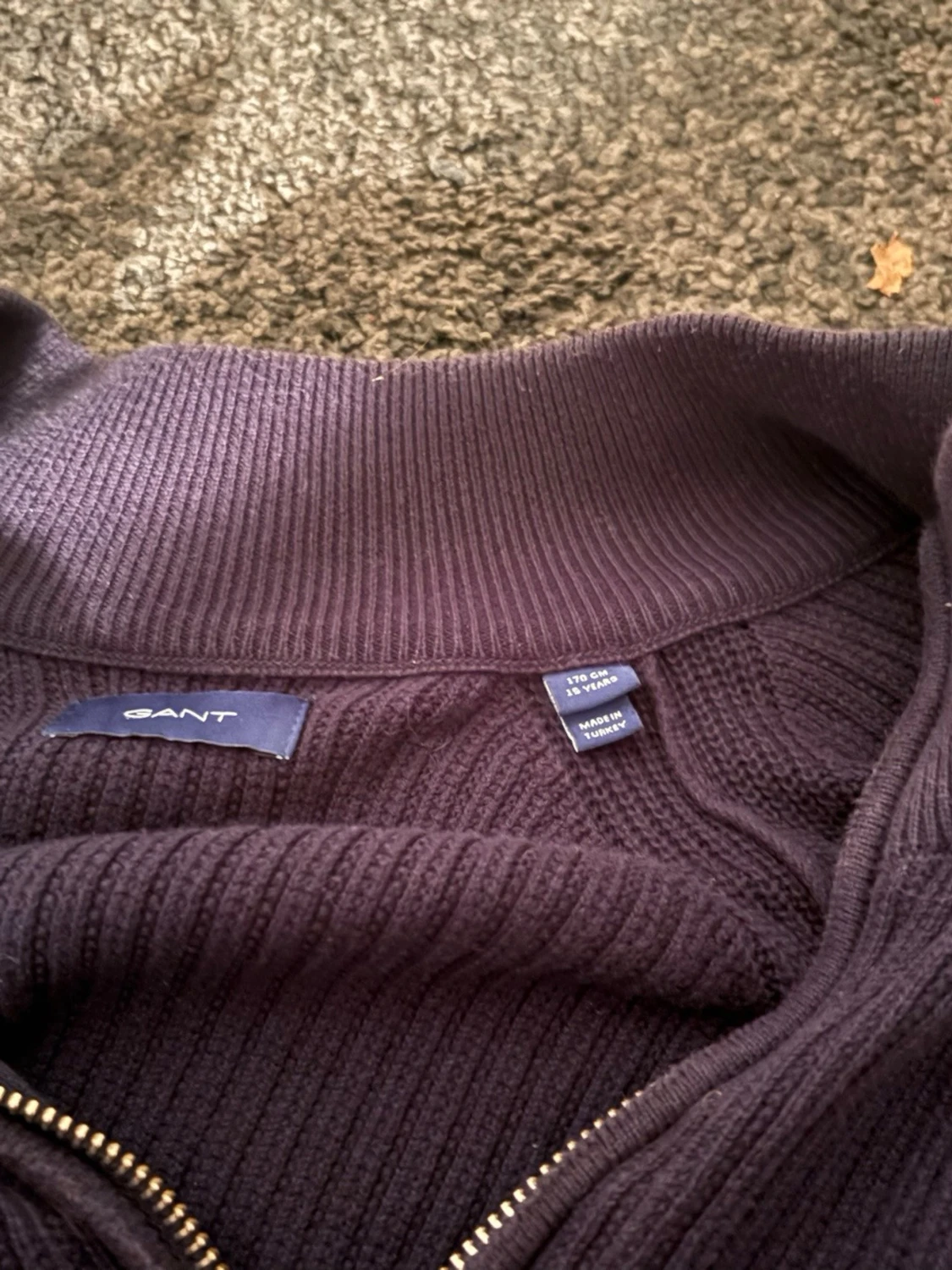 Mörkblå stickad tröja från Gant - 3