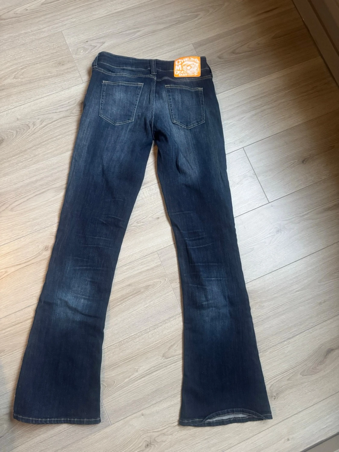 Mörkblå bootcut jeans - 2