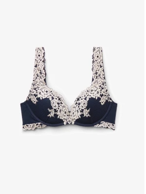 Mörkblå spets-bh med blommönster - Intimissimi pretty Flower gioia super push-up bh, är i färgen blå och storlek 75b, har använts  fåtal gånger och är i riktigt fint skick, samt har inga defekter💕om det finns frågor är det bara att skriva privat 🩷