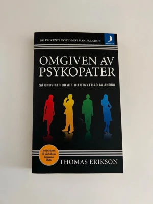 Omgiven av psykopater pocketbok - Omgiven av psykopater av Thomas Erikson. 