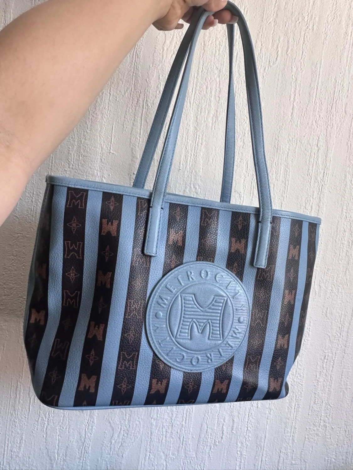 Shoulder bag