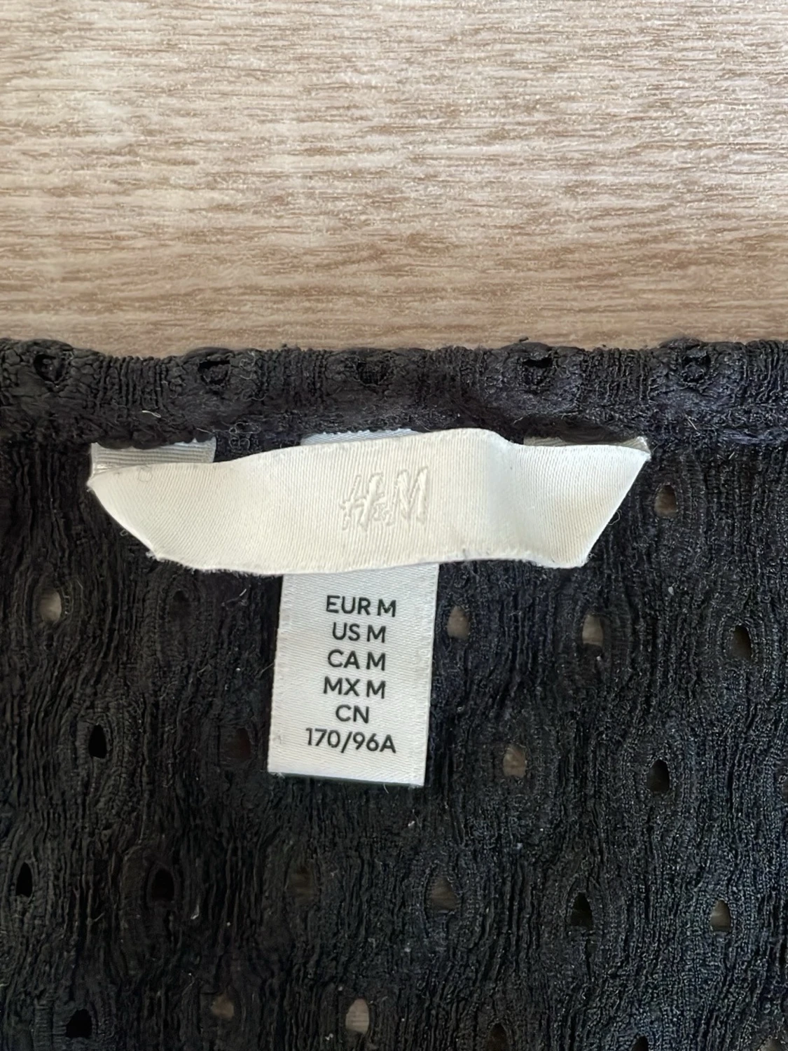 Svart croppad topp från H&M - 1