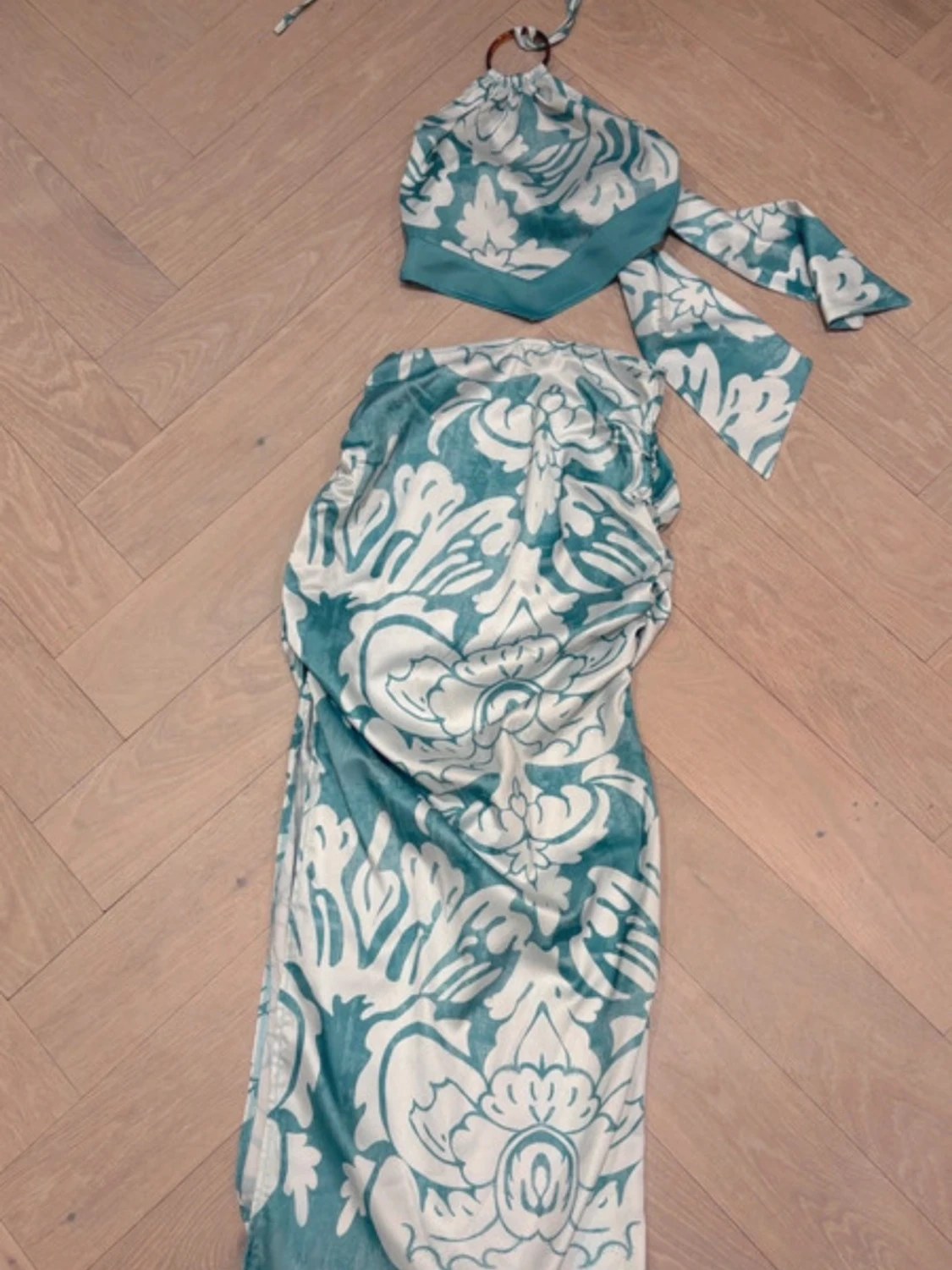 Turkos och vit set med slits - 2