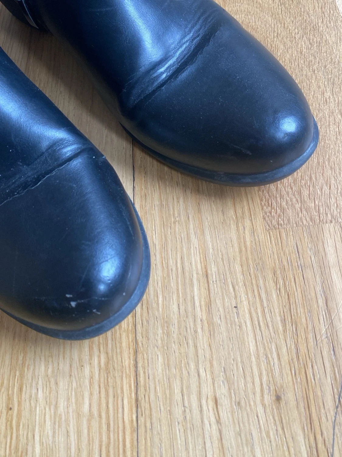 Svarta boots  - 1
