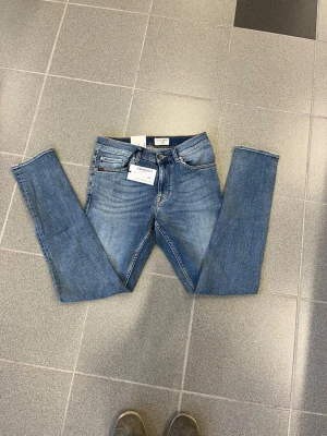 Tiger of sweden jeans  - Riktig feta och helt nya i W29 o L32. 1200kr nya, mitt pris 379kr. Tveka inte på att fråga. 