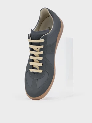 Söker dessa skor, vilken färg som helst  - Söker! Valfri färg! Helst storlek 41,42 eller 43. 44 fungerar! 