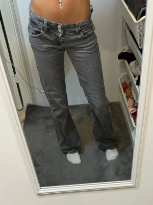 Gina Young jeans - Säljer då dom inte används!! Pris kan diskuteras skriv för flera frågor❣️