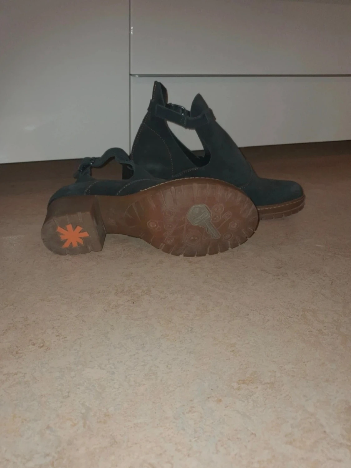 Mörkblåa stövletter från Art - 2